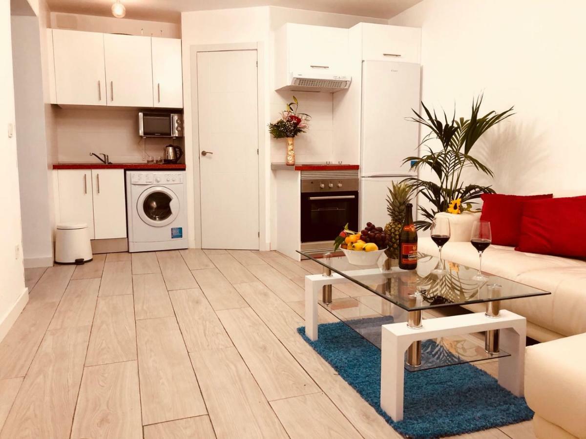 Apartment In Sol Madrid Buitenkant foto